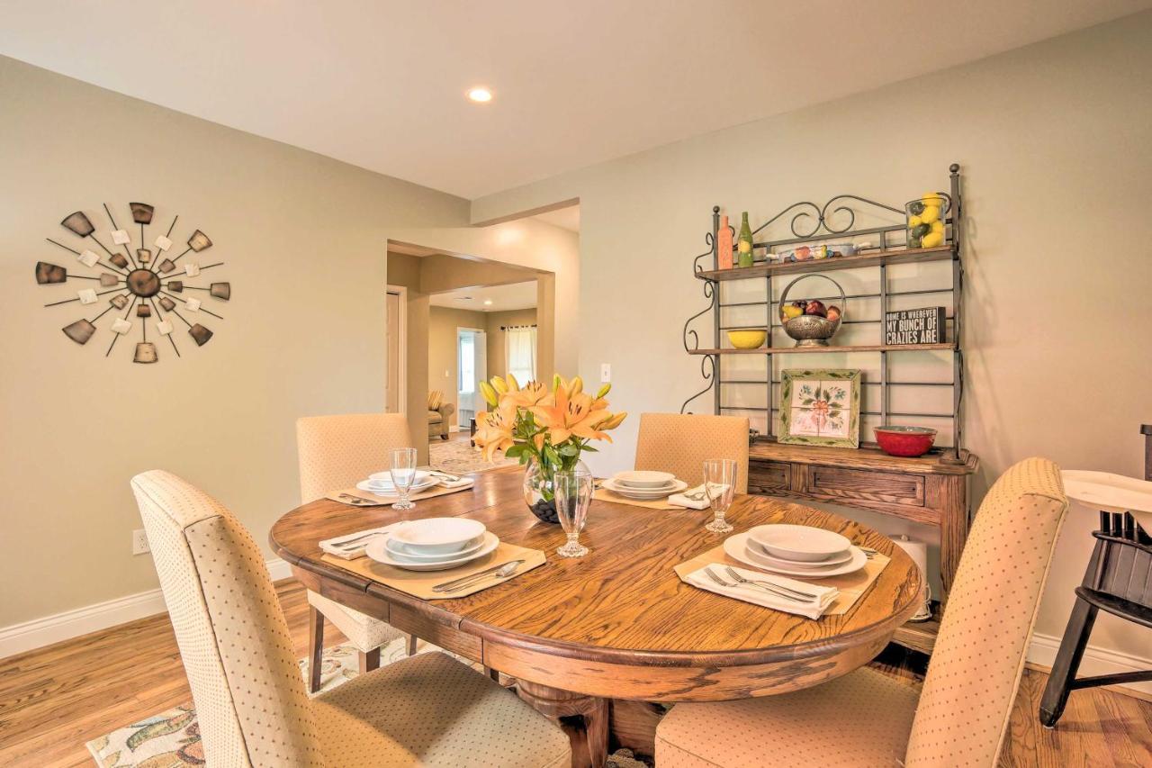 The Gathering Place Brenham Home On 6 Acres Eksteriør billede