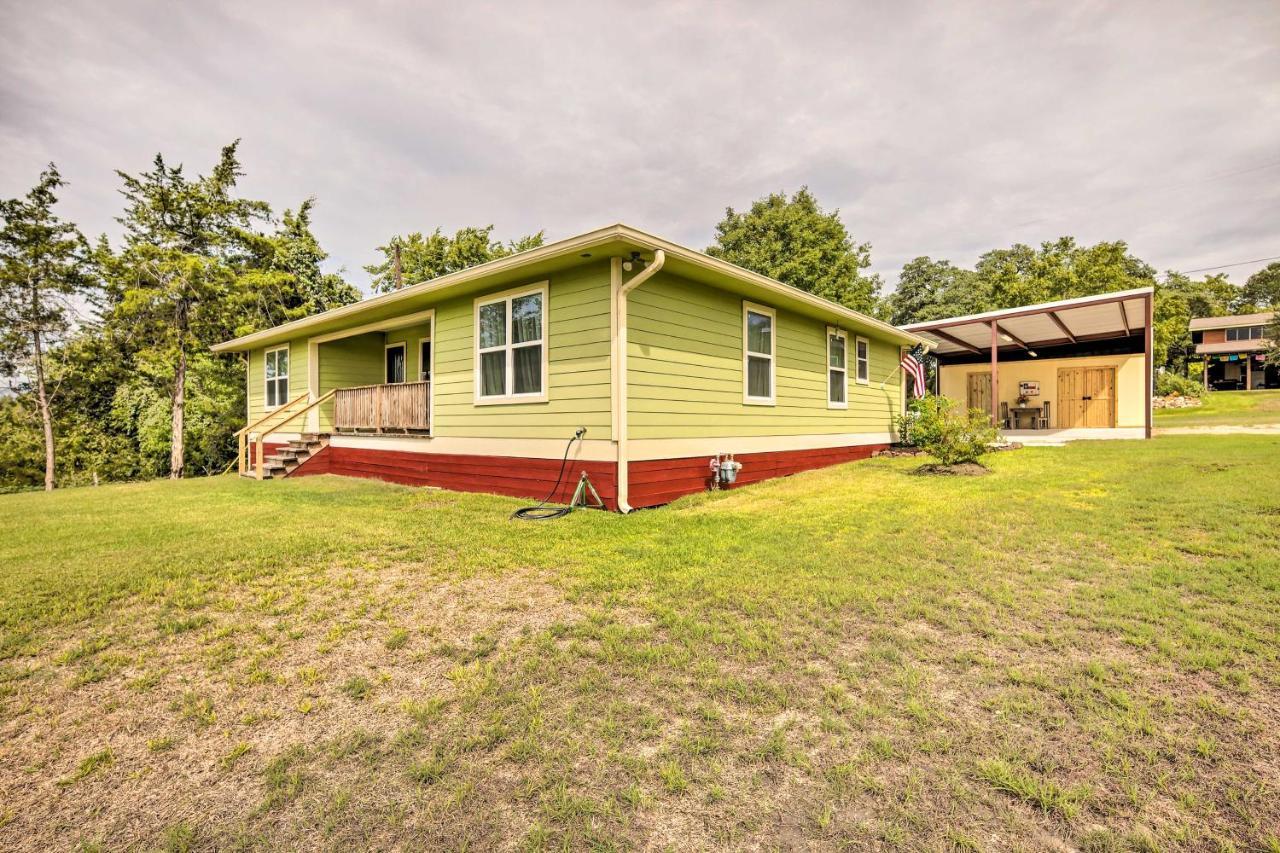 The Gathering Place Brenham Home On 6 Acres Eksteriør billede