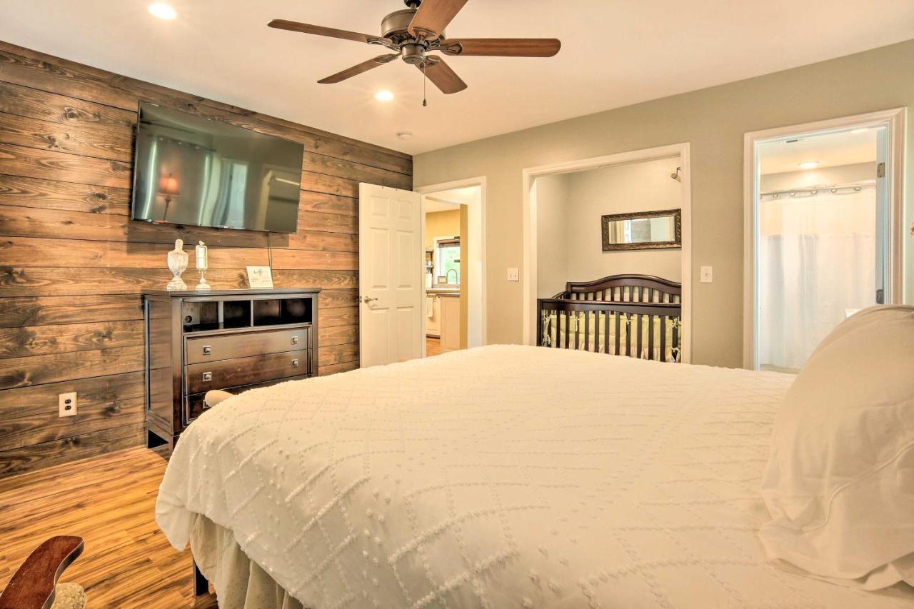 The Gathering Place Brenham Home On 6 Acres Eksteriør billede