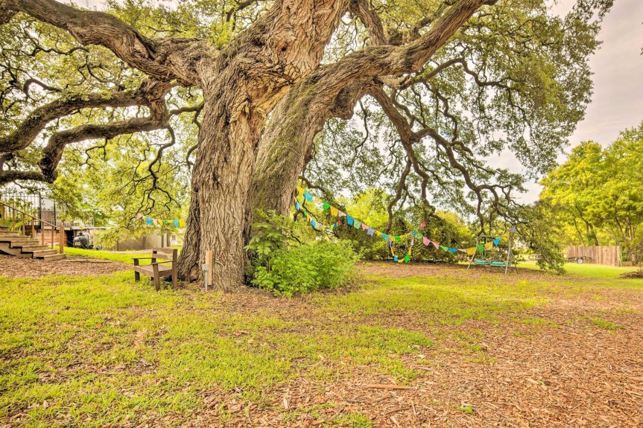 The Gathering Place Brenham Home On 6 Acres Eksteriør billede